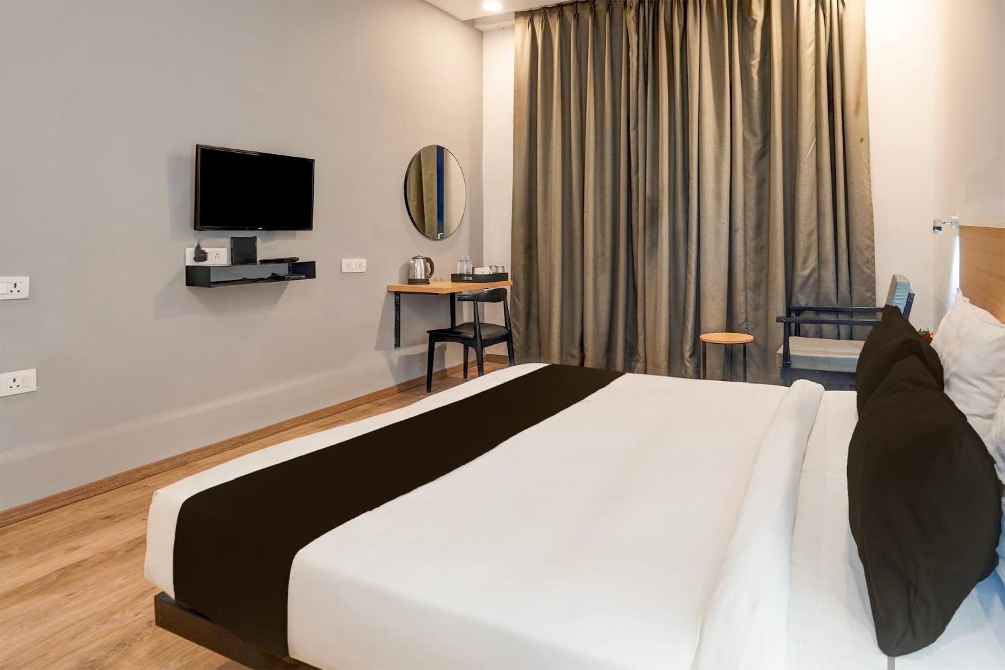 Super Townhouse Gomti Nagar Matiyari 호텔 Chinhat 외부 사진