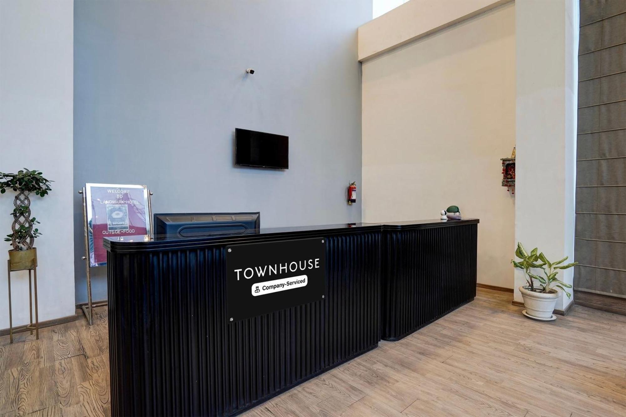 Super Townhouse Gomti Nagar Matiyari 호텔 Chinhat 외부 사진